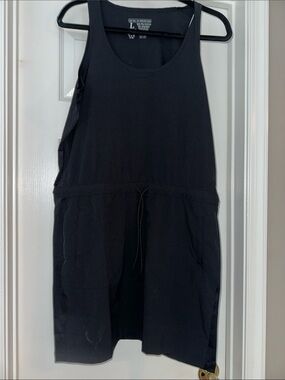 Light  Bare sleeveless drss